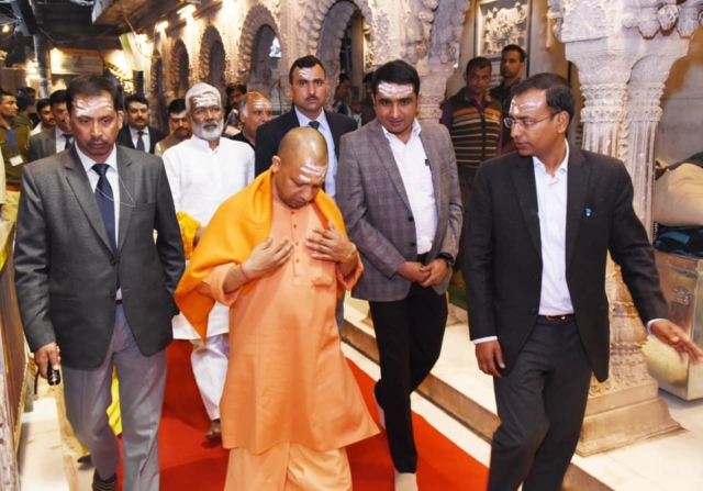 With Honourable Chief Minister UP, Shri Yogi Adityanath ji, during his visit at Shri Kashi Vishwanath Dham